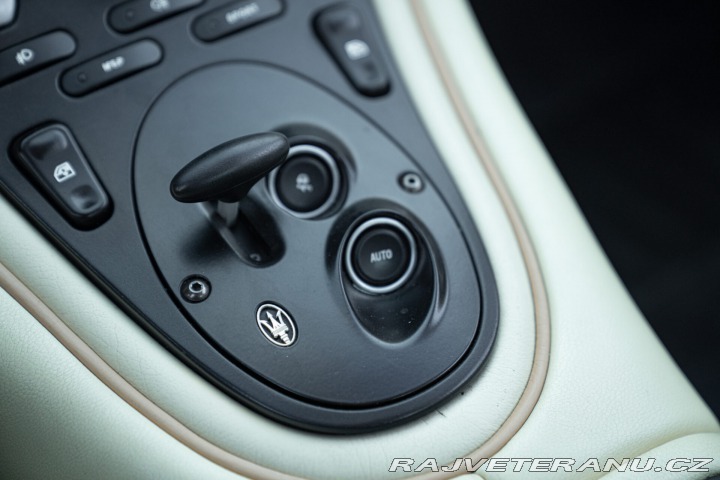 Maserati Ostatní modely Coupé 4.2 V8 32V CAMBIOCORSA 2002