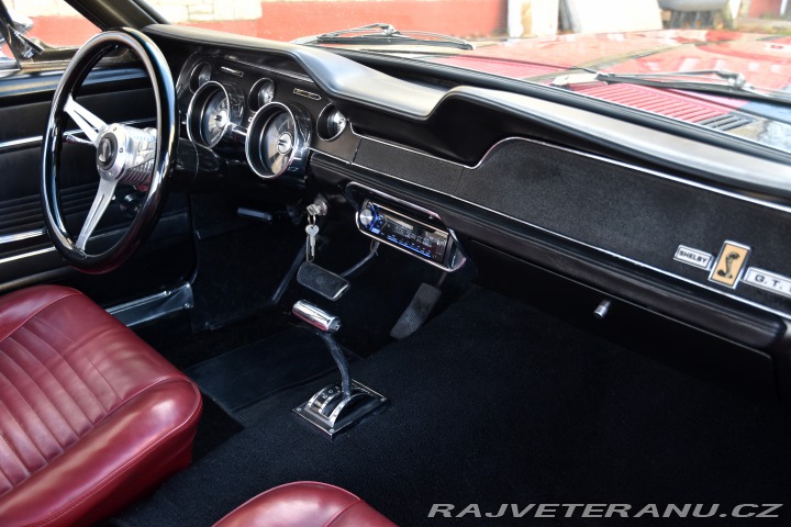 Ford Mustang 302 cui V8 1967