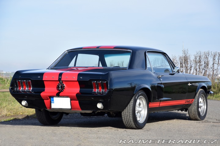 Ford Mustang 302 cui V8 1967