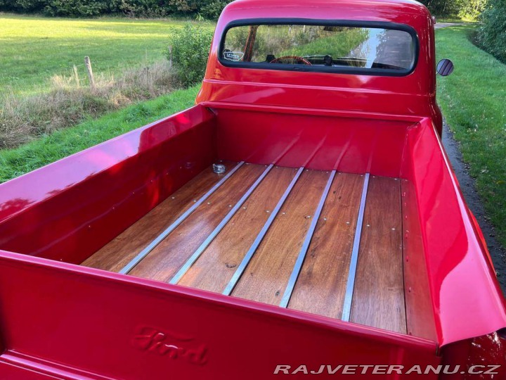 Ford V8 F100 Pick-Up V8 1956