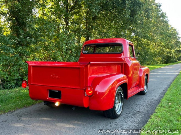 Ford V8 F100 Pick-Up V8 1956