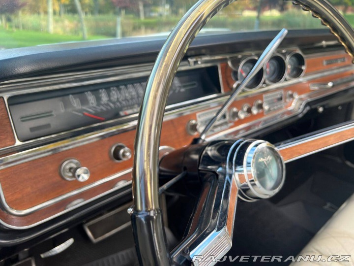 Pontiac Bonneville Convertible 1965