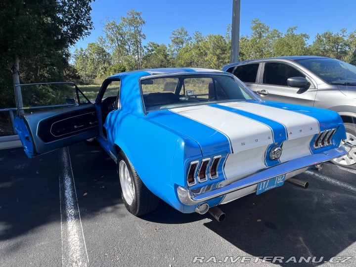 Ford Mustang GT manual V8 1967