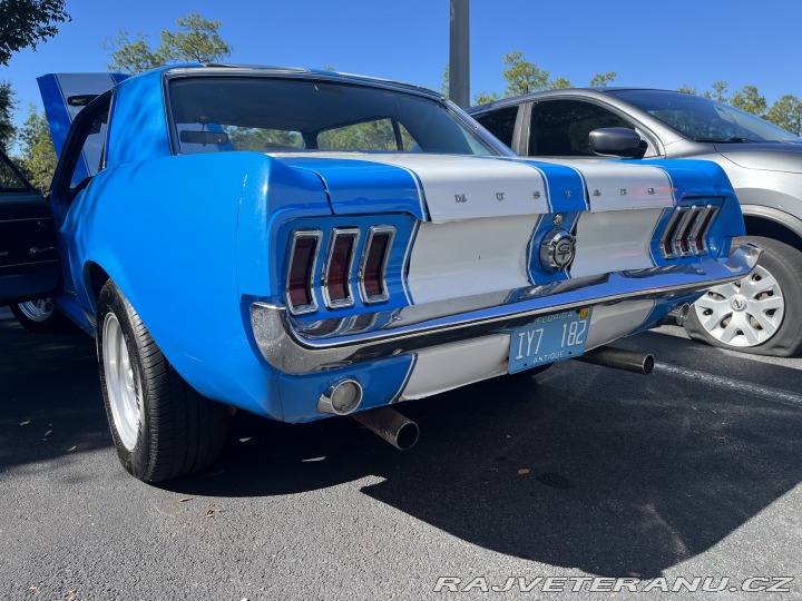 Ford Mustang GT manual V8 1967