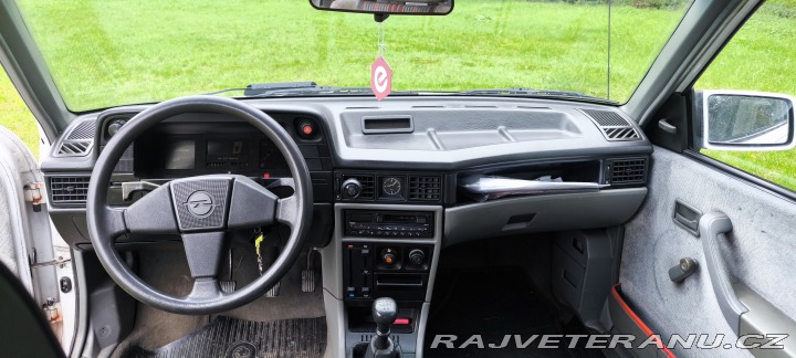 Opel Kadett 2.0 GSI 1987
