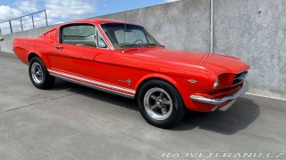 Ford Mustang Fastback 4.7 V8 2+2