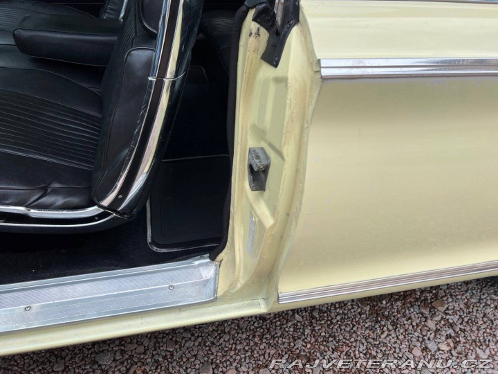 Ostatní značky Ostatní modely Chysler 300 Sport 1966