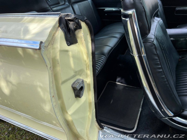 Ostatní značky Ostatní modely Chysler 300 Sport 1966