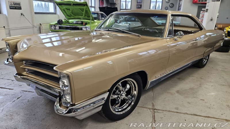 Pontiac Bonneville 389 V8