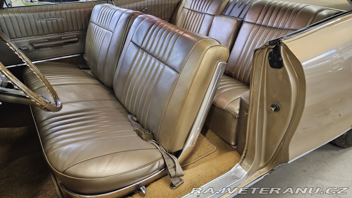 Pontiac Bonneville 389 V8 1966