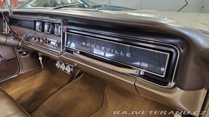 Pontiac Bonneville 389 V8 1966