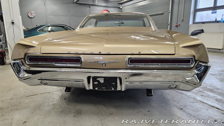 Pontiac Bonneville 389 V8 1966