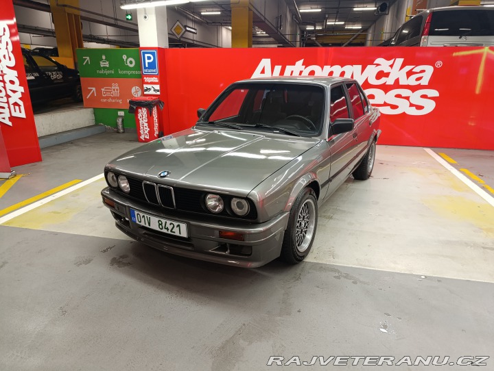 BMW 3 324D 1988