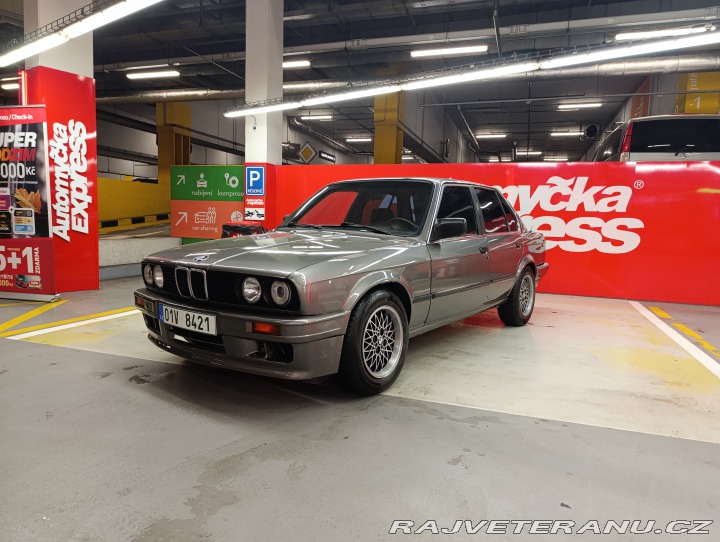 BMW 3 324D 1988