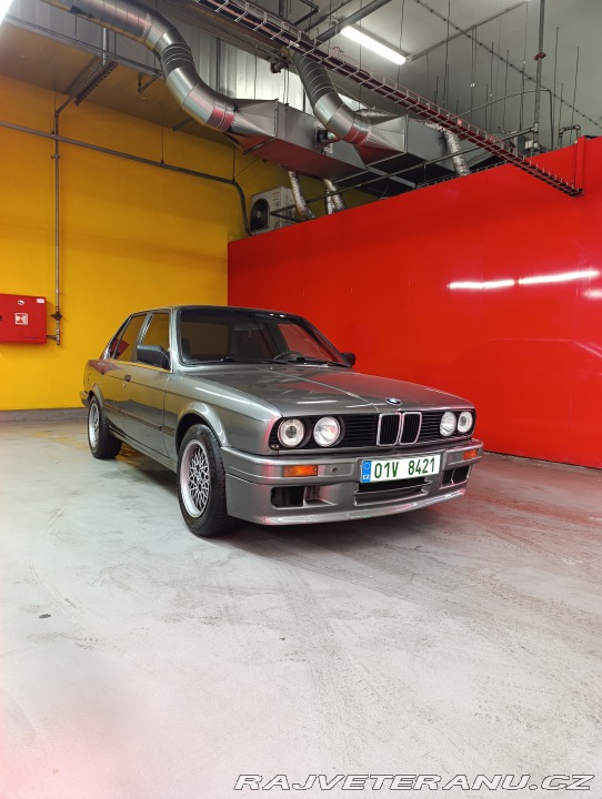 BMW Ostatní modely 324D 1988