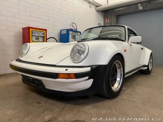 Porsche 911 Carrera