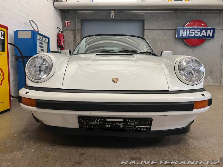 Porsche 911 Carrera 1988