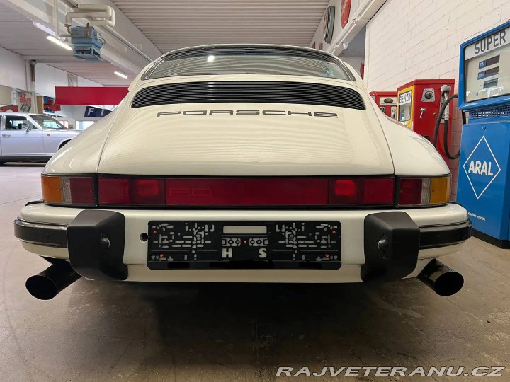 Porsche 911 Carrera 1988