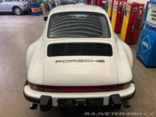 Porsche 911 Carrera 1988