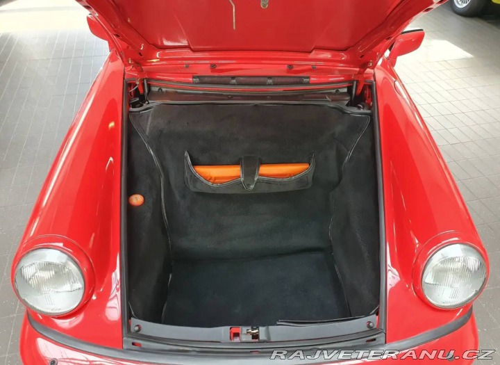 Porsche 911 964 Carrera 2 1990