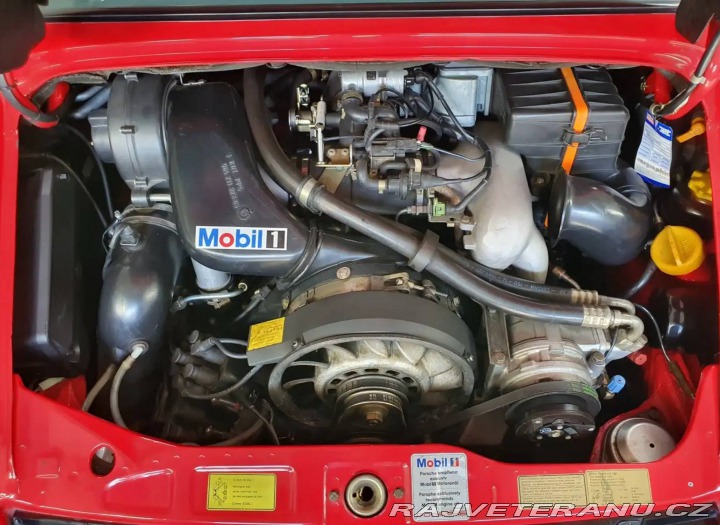 Porsche 911 964 Carrera 2 1990