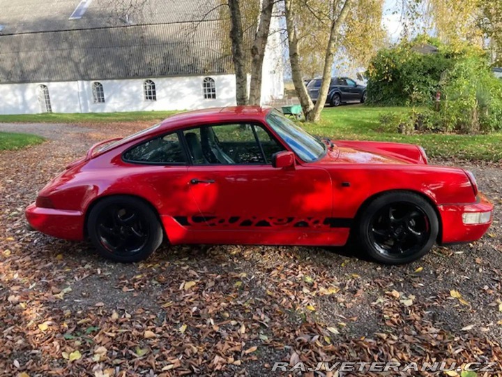 Porsche 911 Carrera 4 1990