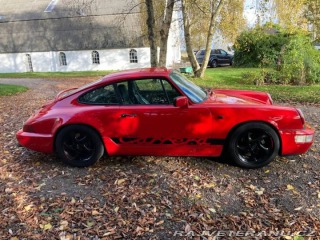 Porsche 911 Carrera 4 1990