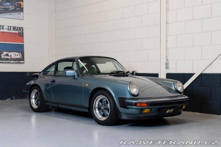 Porsche 911 Carrera 3.2 coupé 1984