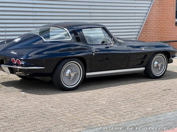 Chevrolet Corvette C2 1964