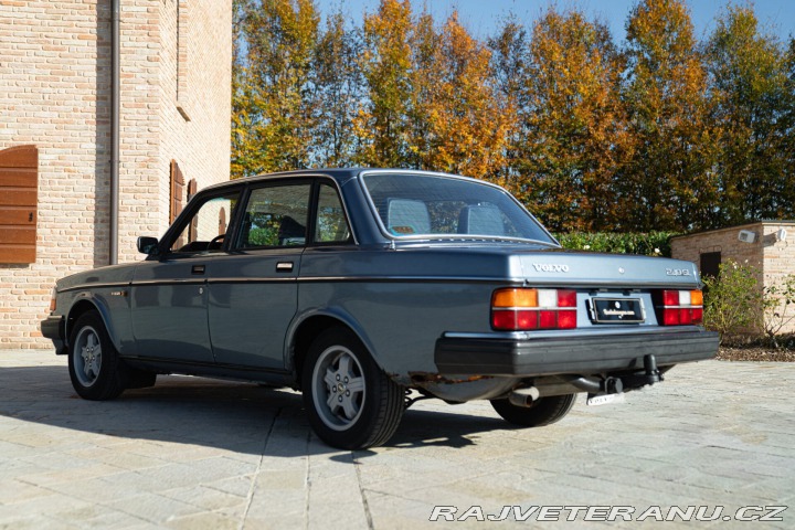 Volvo Ostatní modely 244 GL 2.3L 1984