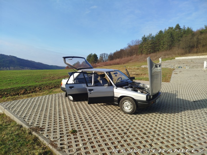 Renault 11 1984