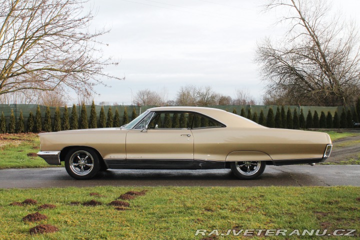 Pontiac Bonneville 389 V8 1966