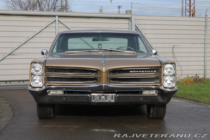 Pontiac Bonneville 389 V8 1966