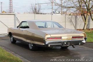 Pontiac Bonneville 389 V8 1966