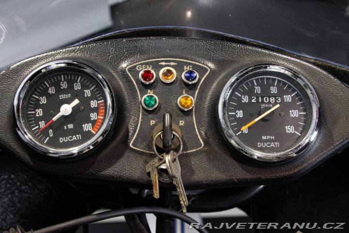 Ducati 900 DESMO 900 SS 1981