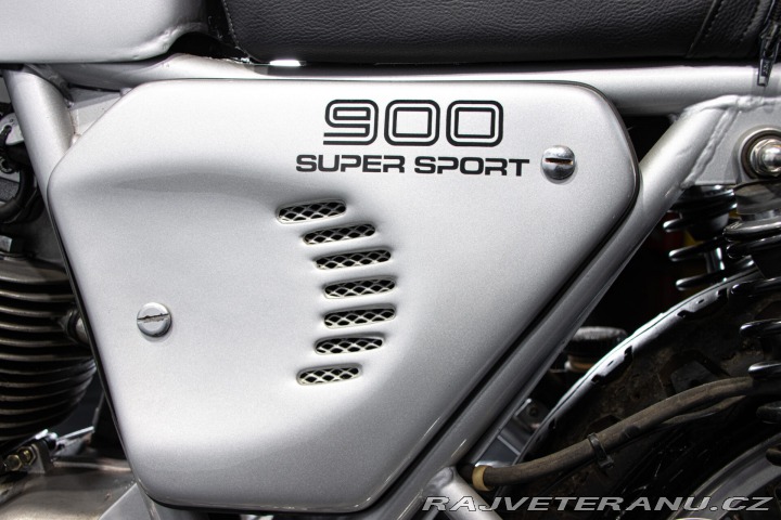 Ducati 900 DESMO 900 SS 1981