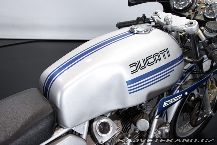Ducati 900 DESMO 900 SS 1981