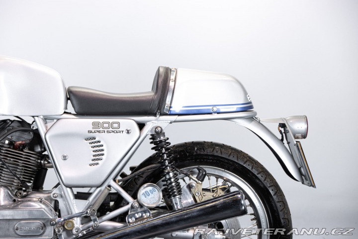 Ducati 900 DESMO 900 SS 1981