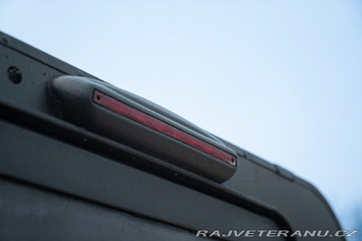 Land Rover Defender 1985