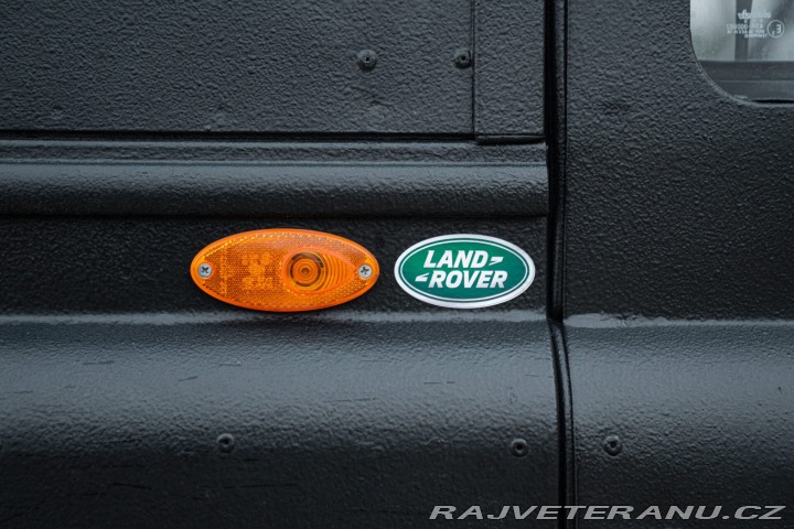 Land Rover Defender 1985