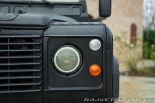 Land Rover Defender 1985