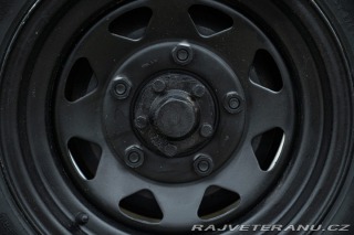 Land Rover Defender 1985