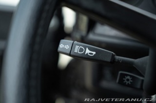 Land Rover Defender 1985