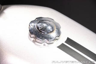 Moto Guzzi Ostatní modely V35 IMOLA CAFE RACER 1986