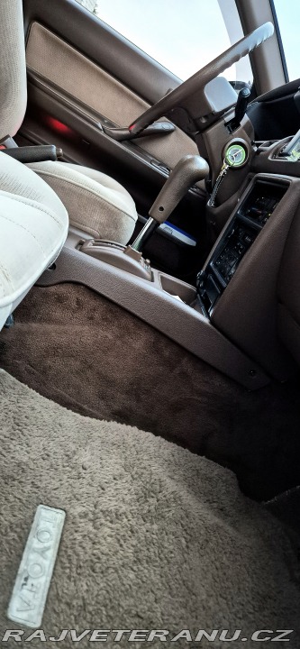 Toyota Camry LE 2.5 V6 1989