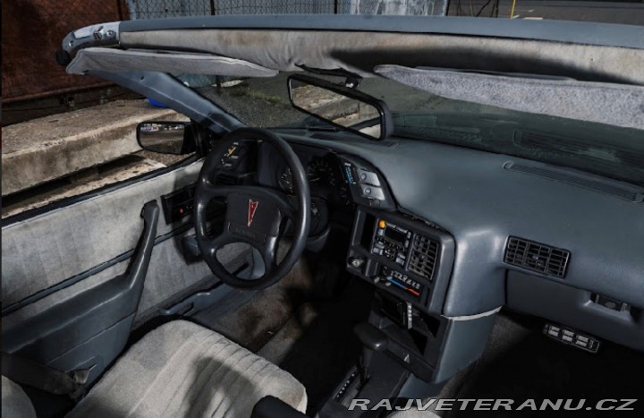 Pontiac Ostatní modely Sunbird 1992