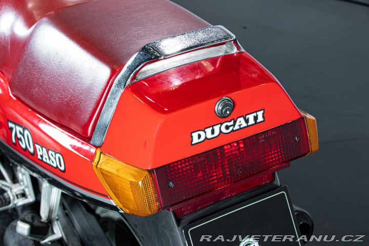 Ducati 750 PASO 750 1987