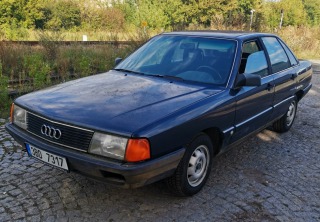 Audi 100 C3