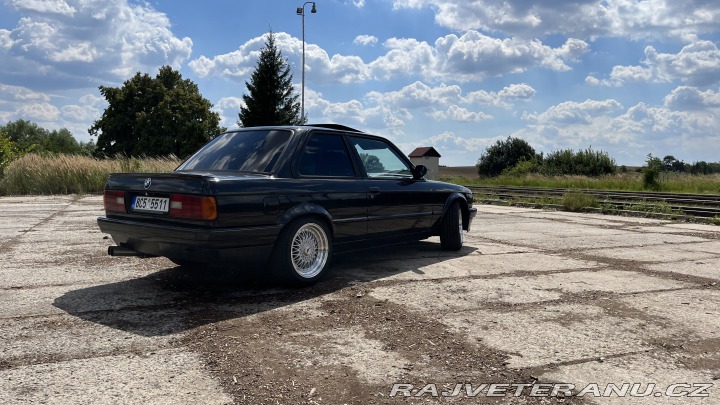 BMW 3 E 30 1989
