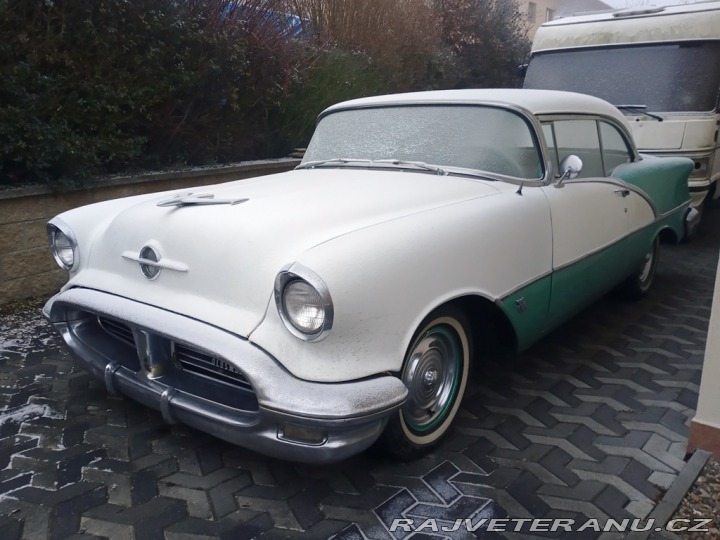 Oldsmobile 88 Super “88“ Holiday Coupe 1956